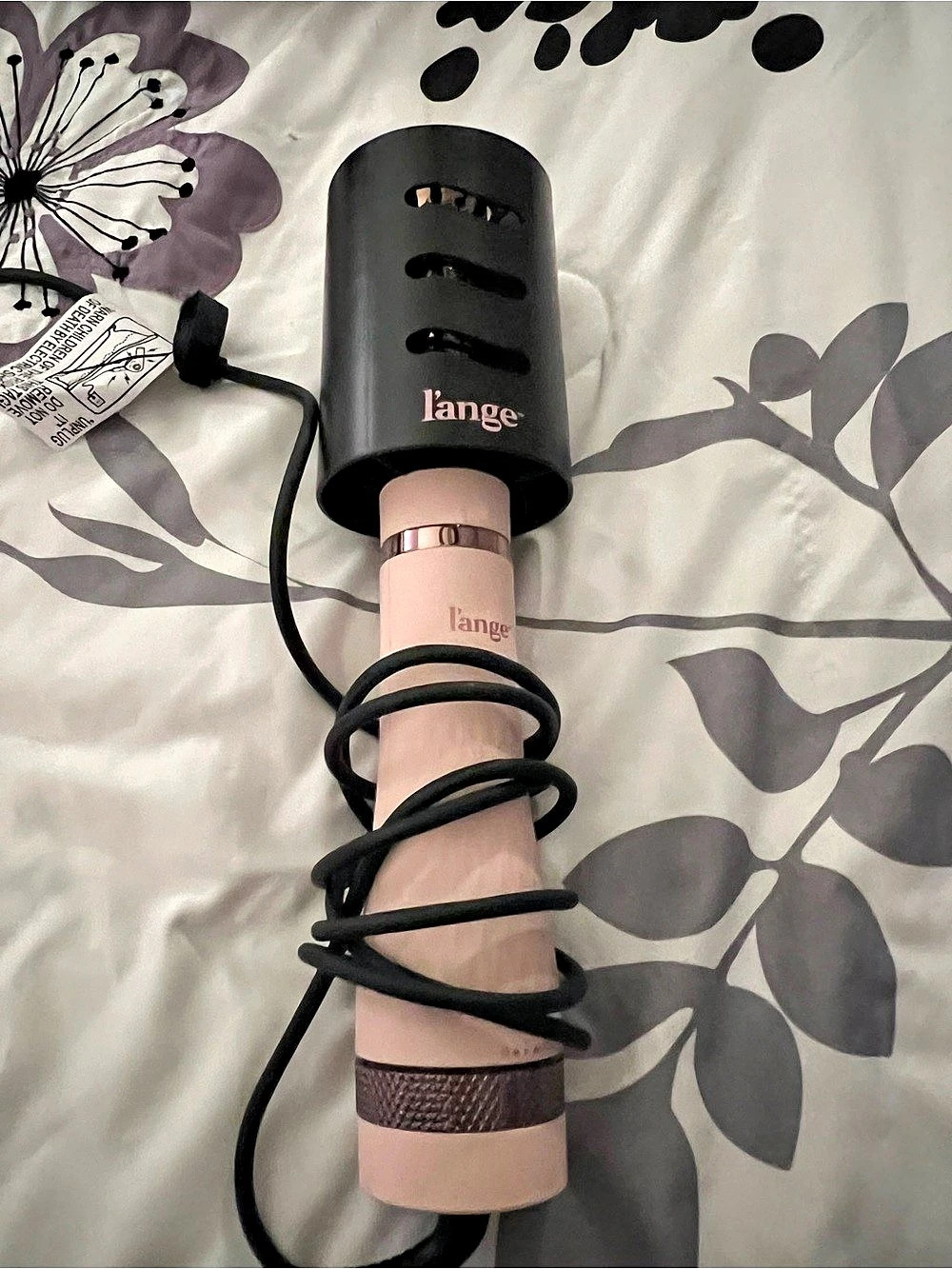 Voluminous blowouts!! Lange Oval 60 MM Hot Air Titanium Brush Dryer and styler